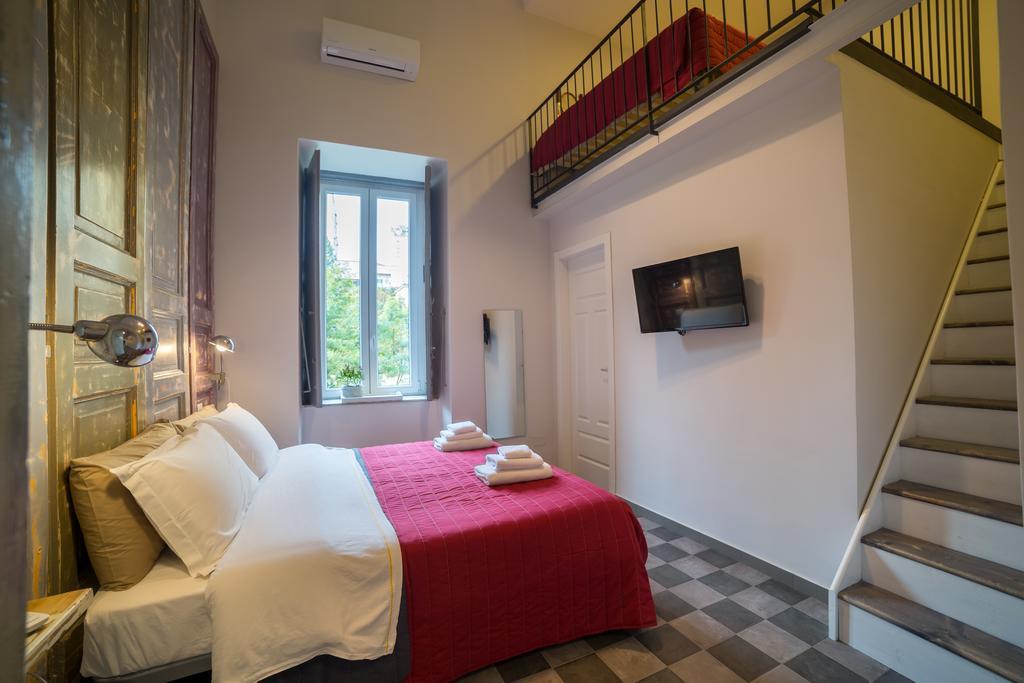 The Foria House By House In Naples Bed and Breakfast Værelse billede