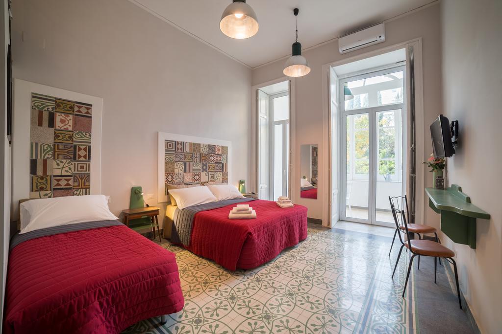 The Foria House By House In Naples Bed and Breakfast Værelse billede