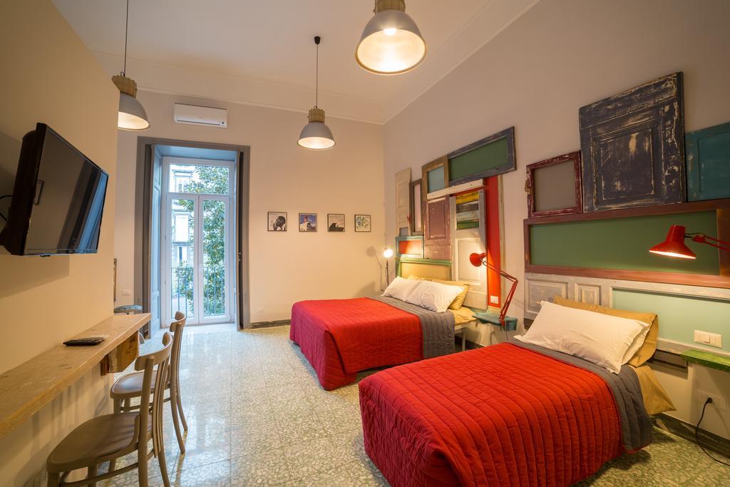 The Foria House By House In Naples Bed and Breakfast Værelse billede
